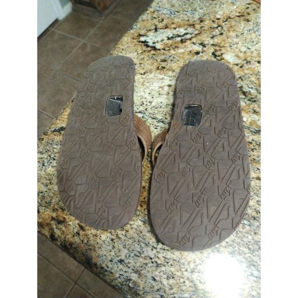 Reef Mens Flip-Flops Sandals Brown Slip On TQT Arch Support Bottle Opener 8 - Picture 4 of 9